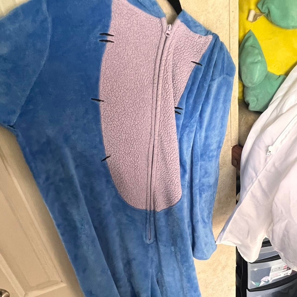 Eeyoree onsie